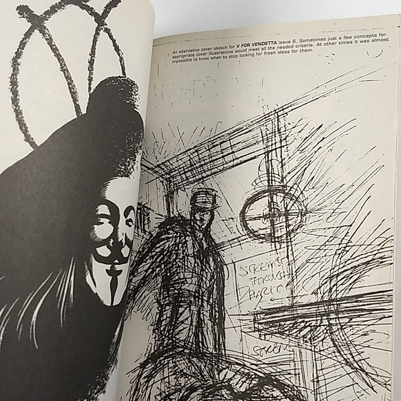 V For Vendetta Graphic Novel, DC Comics 2005 - Picture 12 of 16
